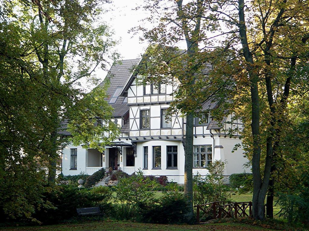 Gutshaus Kubbelkow Hotel Bergen Auf Rugen Luaran gambar